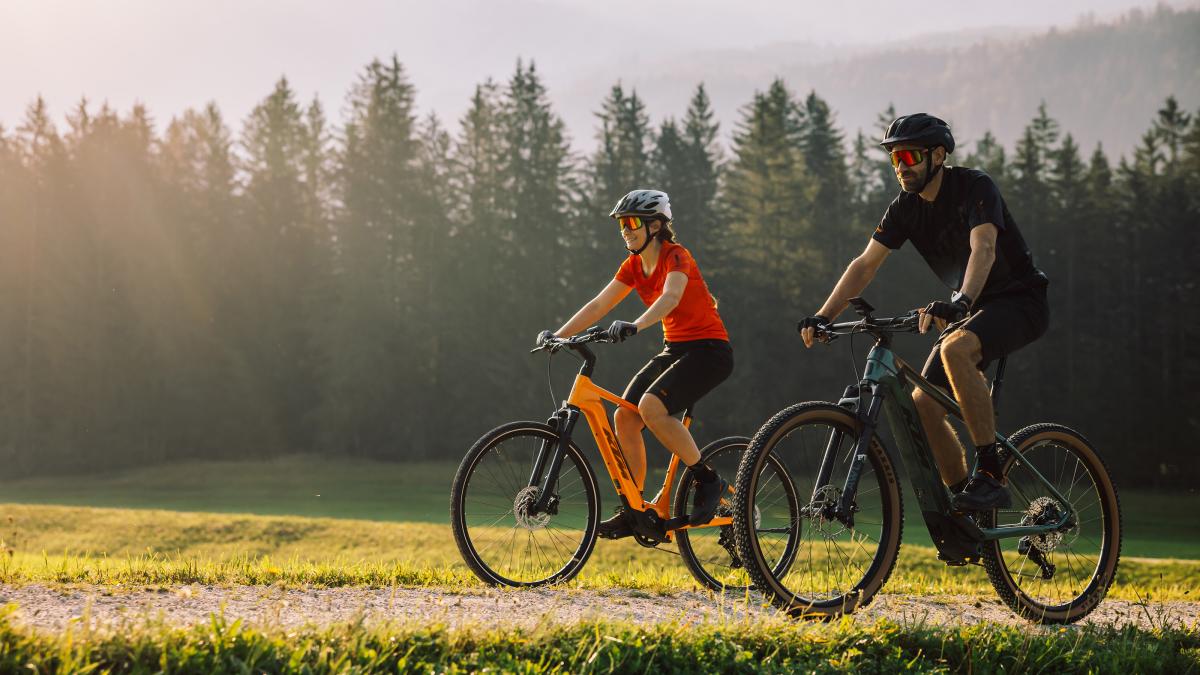 Get ready for spring with the right cycling gear!