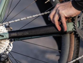 BBB BBP-12 M StayGuard chainstay guard 3.Image