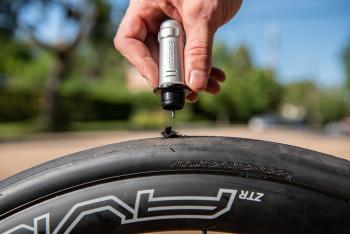 Stan's No Tubes Dart Tubeless tire repair tool 3.Image