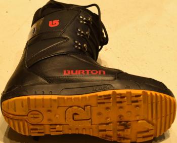 Burton Progression MNS Rental snowboard boots 2.Image