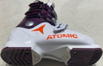 Atomic Hawx Girl3 used ski boot 2.Image