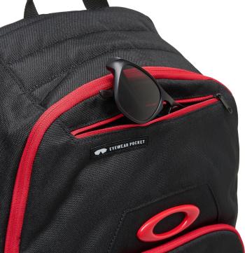 Oakley Enduro 4.0 25L backpack 5.Image