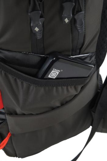 Nitro Slash 25 Pro Raven backpack 15.Image