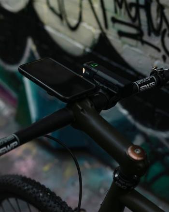 Knog Blinder Pro 600 USB első lámpa 9.Kép
