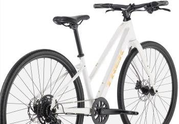 Trek FX2 Disc Midstep WMS G4 kerékpár 5.Kép