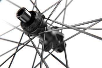 DT Swiss C1800 Spline DB23 CrossRoad Ratchet LN Disc kerék szett 6.Kép