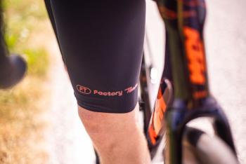 KTM Factory Team Race Bib kantáros rövid nadrág 2.Kép